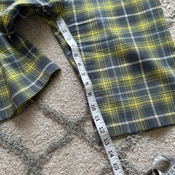 Nike golf Tour Performance Dri Fit Gray Yellow White Plaid Shorts long Bermuda 6 - Picture 3 of 7